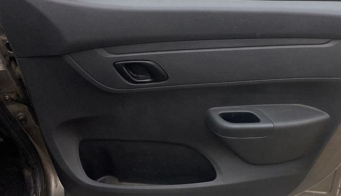 2016 Renault Kwid RXT 0.8, Petrol, Manual, 55,533 km, Driver Side Door Panels Control