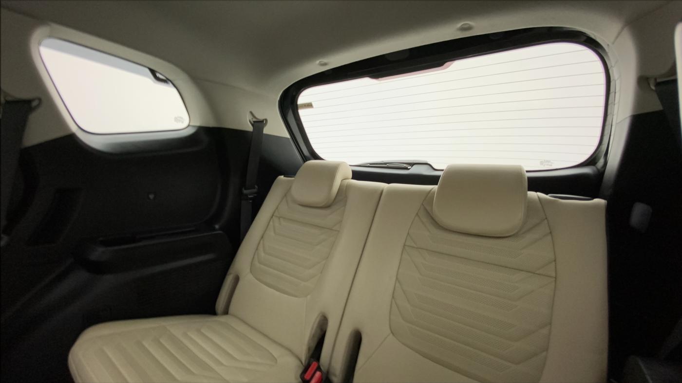 2022 KIA CARENS LUXURY 1.4 PETROL 7 STR, Petrol, Manual, 25,192 km, Third Seat Row ( optional )