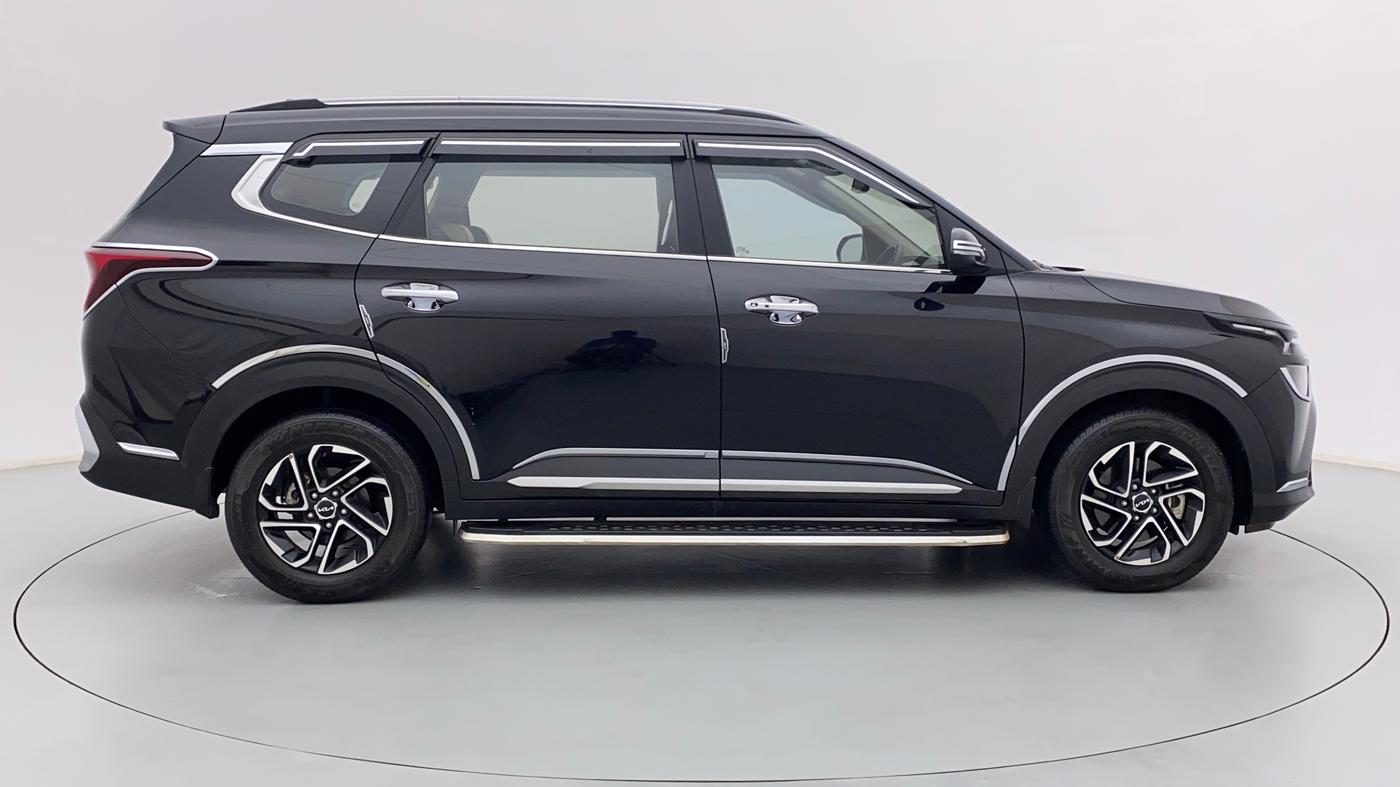 2022 KIA CARENS LUXURY 1.4 PETROL 7 STR, Petrol, Manual, 25,192 km, Right Side View