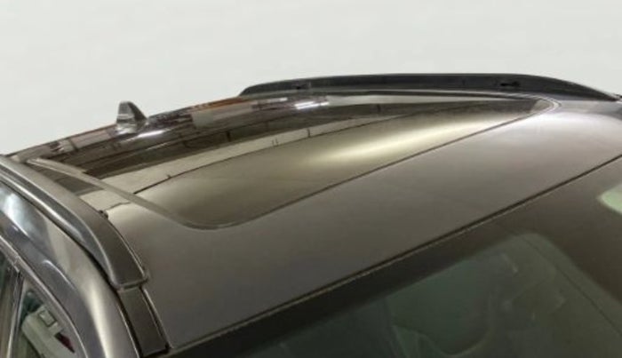 2022 Jeep Compass MODEL S (O) 1.4 PETROL DCT, Petrol, Automatic, 86,495 km, Moonroof/ Sunroof