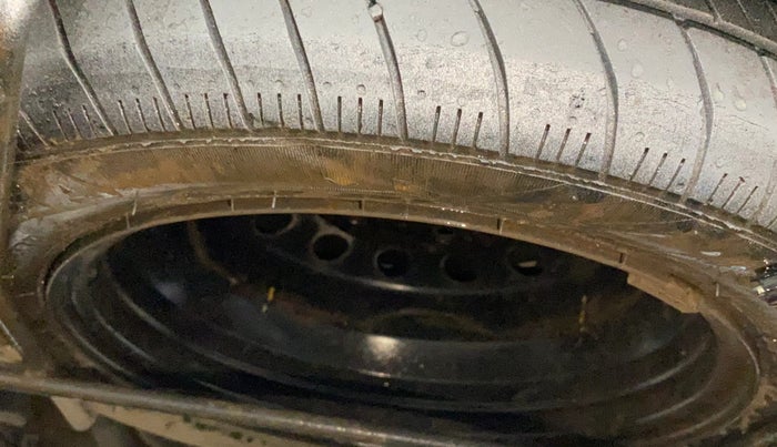 2014 Maruti Ertiga VXI, Petrol, Manual, 69,572 km, Spare Tyre