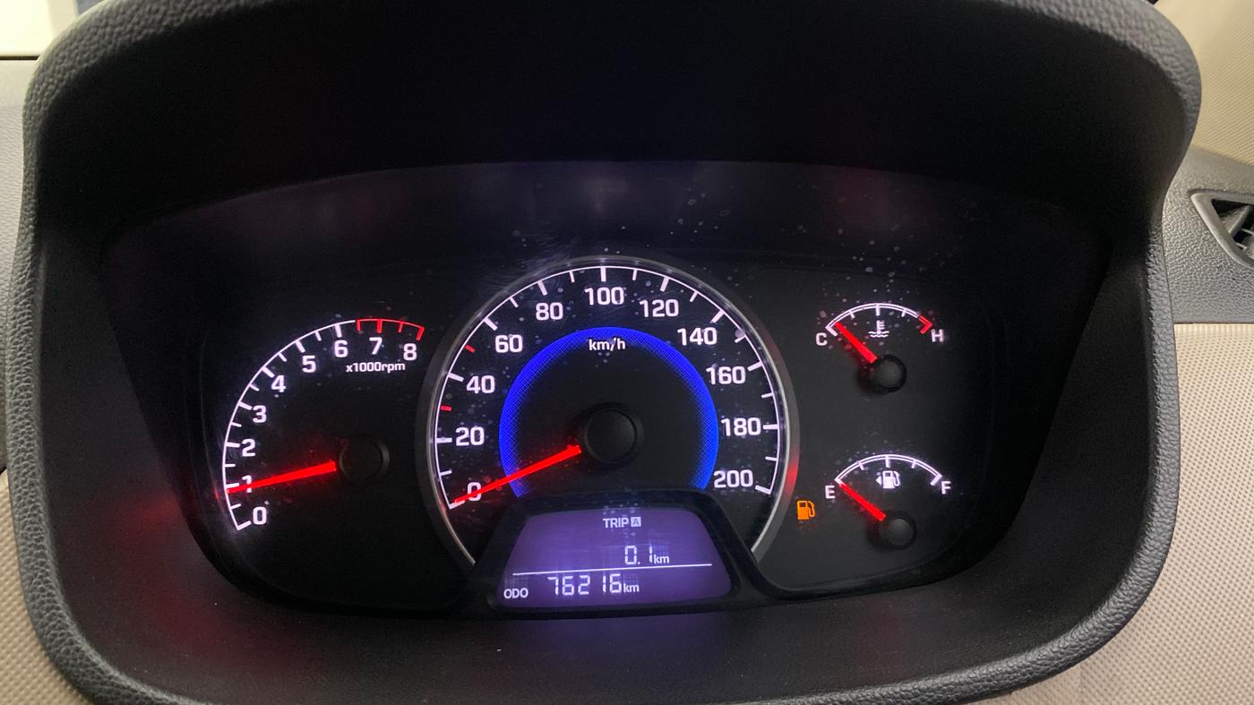 2015 Hyundai Grand i10 SPORTZ 1.2 KAPPA VTVT, Petrol, Manual, 76,186 km, Odometer Image