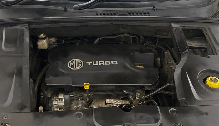 2024 MG HECTOR PLUS SHARP PRO 2.0 TURBO DIESEL 7 STR, Diesel, Manual, 25,742 km, Engine View