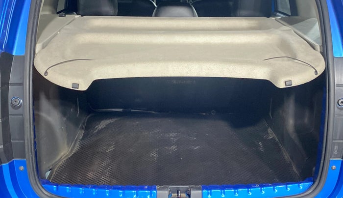 2020 Renault Duster RXS 1.5 PETROL MT, Petrol, Manual, 49,682 km, Boot Inside