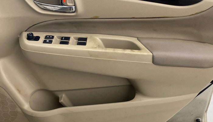 2016 Maruti Ciaz ZXI, Petrol, Manual, 19,342 km, Driver Side Door Panels Control