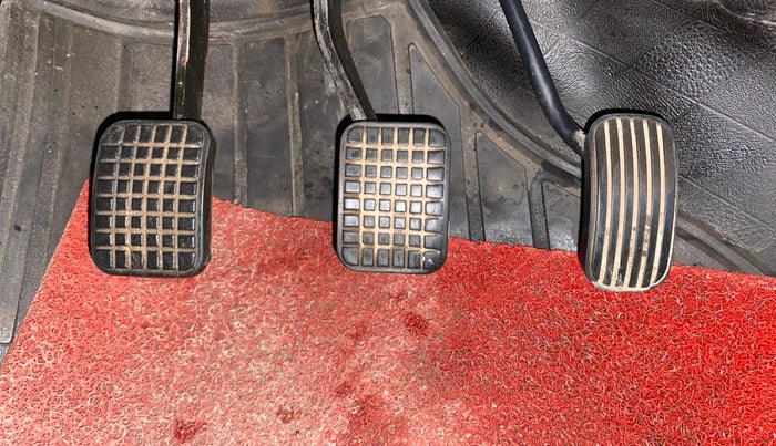 2017 Tata Tiago XZ PETROL, Petrol, Manual, 33,515 km, Pedals