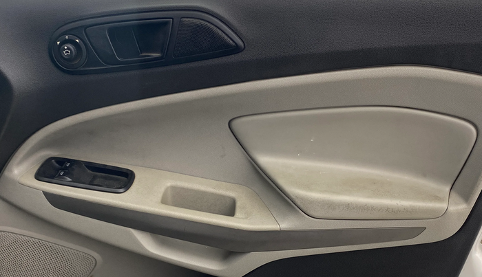 2016 Ford Ecosport AMBIENTE 1.5L PETROL, Petrol, Manual, 34,386 km, Driver Side Door Panels Control