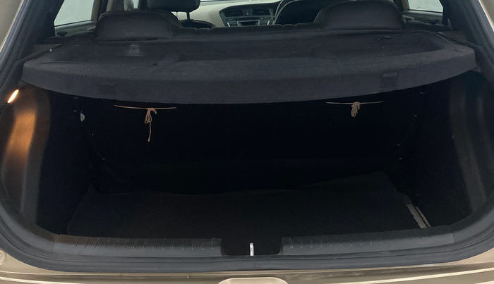 2014 Hyundai Elite i20 SPORTZ 1.2, Petrol, Manual, 61,340 km, Boot Inside