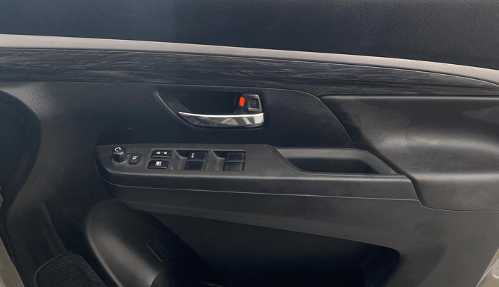 2020 Maruti XL6 ALPHA MT, Petrol, Manual, 73,537 km, Driver Side Door Panels Control