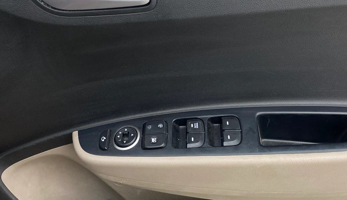 2017 Hyundai Grand i10 SPORTZ (O) 1.2 KAPPA VTVT, Petrol, Manual, 48,293 km, Driver Side Door Panels Control