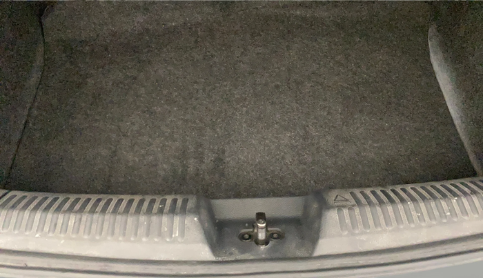 2012 Volkswagen Polo HIGHLINE1.2L, Petrol, Manual, 60,711 km, Boot Inside