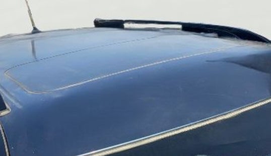 2023 Mahindra XUV300 W6 1.2 PETROL AMT, Petrol, Automatic, 43,246 km, Moonroof/ Sunroof