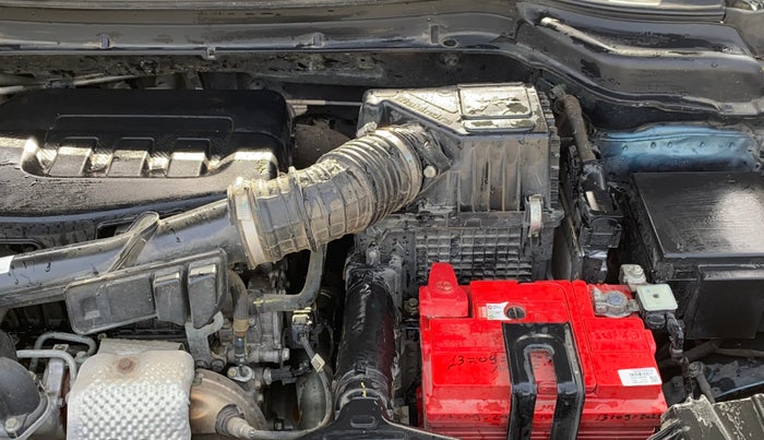 2023 Mahindra XUV300 W6 1.2 PETROL AMT, Petrol, Automatic, 43,246 km, Engine View - Left