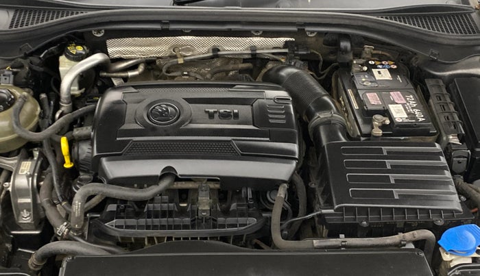 2016 Skoda Superb L&K 1.8 TSI AT, Petrol, Automatic, 1,05,887 km, Engine View