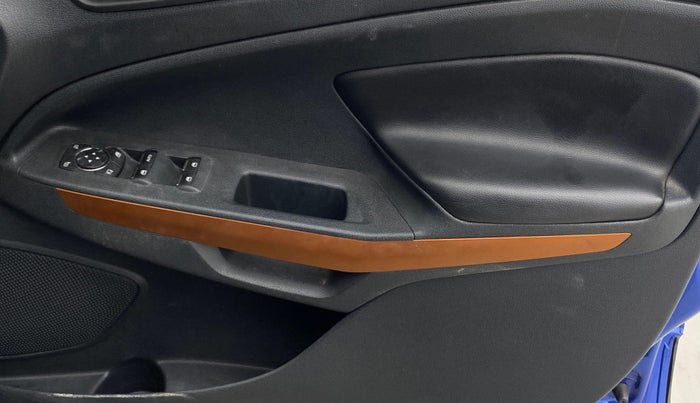 2020 Ford Ecosport TITANIUM 1.5 SPORTS(SUNROOF) PETROL, Petrol, Manual, 32,987 km, Driver Side Door Panels Control