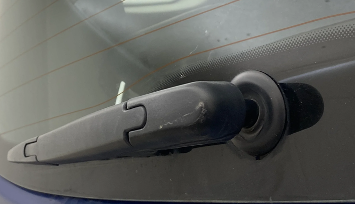 2021 Renault TRIBER RXZ DUAL TONE, Petrol, Manual, 25,482 km, Rear Wiper