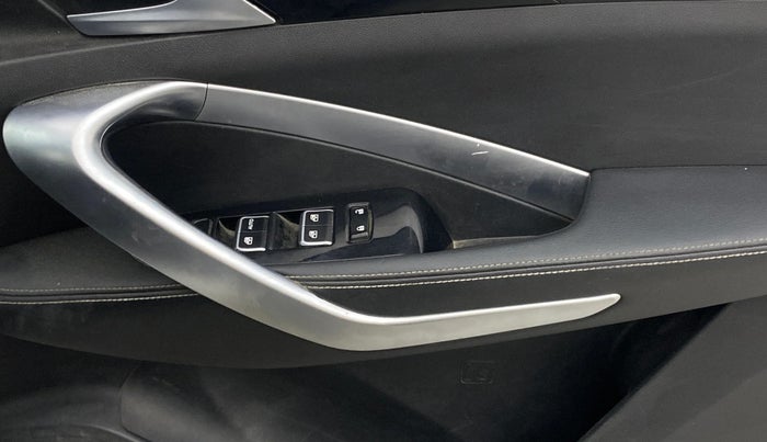 2020 MG HECTOR SHARP 2.0 DIESEL, Diesel, Manual, 1,27,421 km, Driver Side Door Panels Control