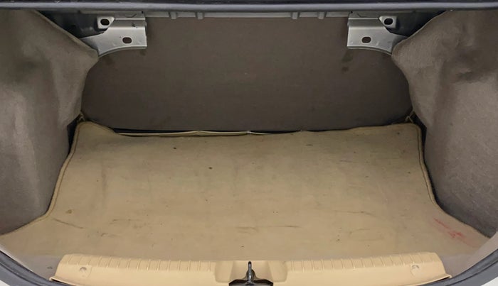 2015 Ford Figo Aspire AMBIENTE 1.2 PETROL, Petrol, Manual, 21,424 km, Boot Inside