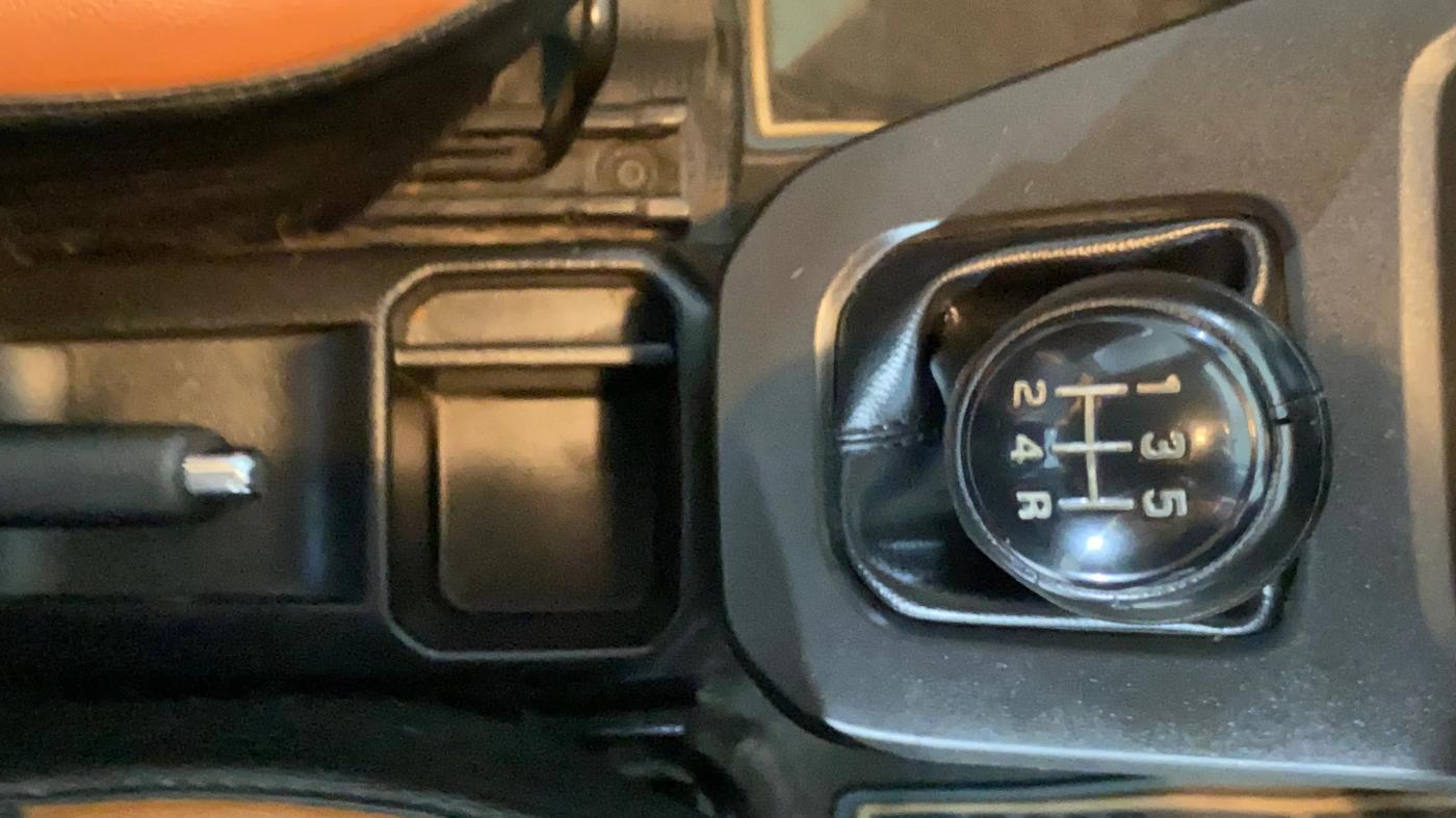 2019 Maruti New Wagon-R ZXI 1.2, Petrol, Manual, 39,674 km, Gear Lever