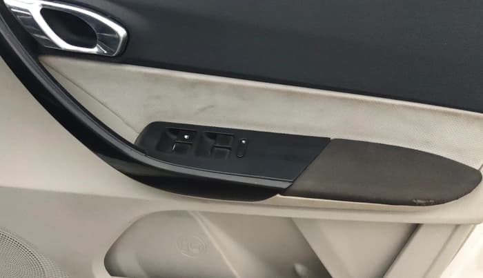2022 Tata TIGOR XZ PLUS CNG, CNG, Manual, 1,33,074 km, Driver Side Door Panels Control