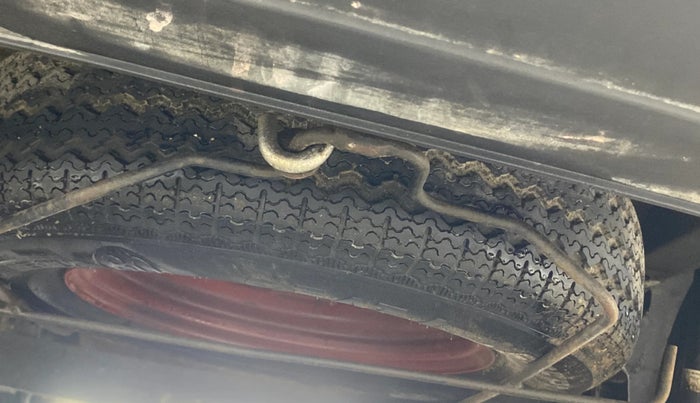 2022 Renault TRIBER RXL MT, Petrol, Manual, 27,492 km, Spare Tyre