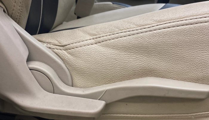 2018 Maruti Dzire VXI AMT, Petrol, Automatic, 88,575 km, Driver Side Adjustment Panel