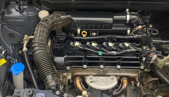 2018 Maruti Dzire VXI AMT, Petrol, Automatic, 88,575 km, Engine View - Right