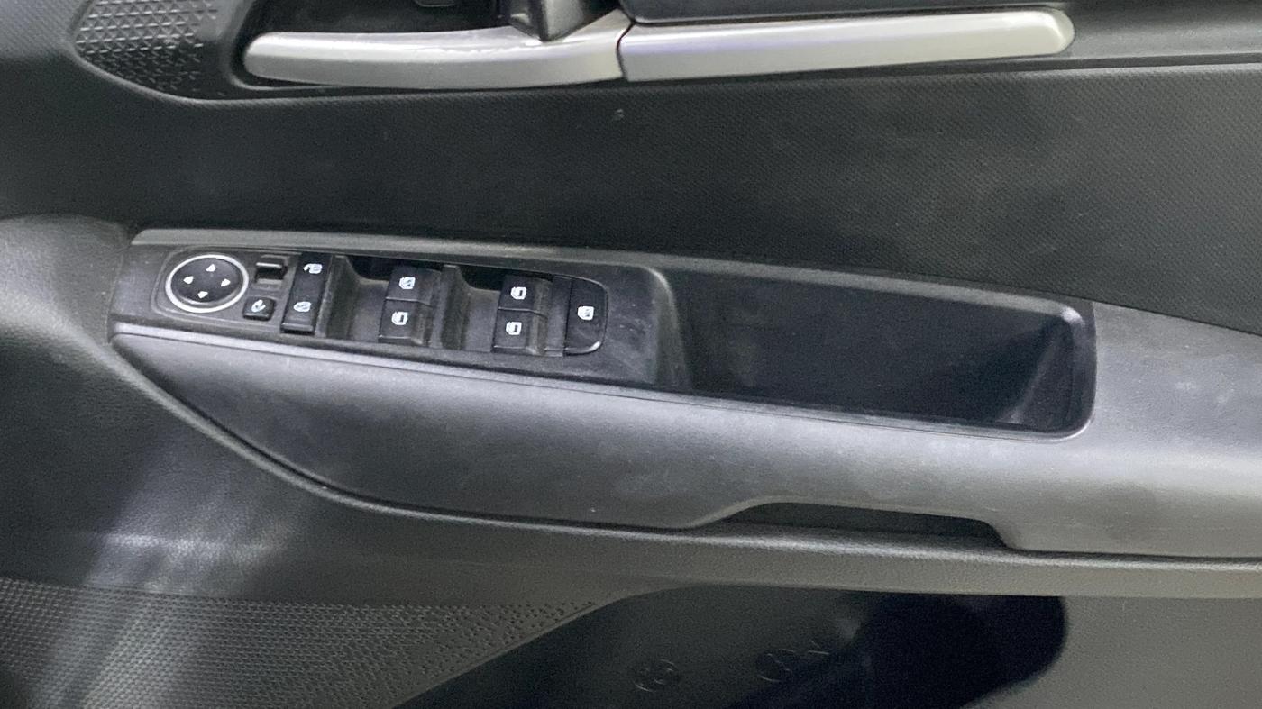 2022 KIA SONET HTK PLUS 1.2, Petrol, Manual, 91,778 km, Driver Side Door Panels Control