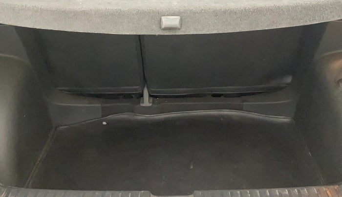 2022 Volkswagen TAIGUN HIGHLINE 1.0 TSI AT, Petrol, Automatic, 28,274 km, Boot Inside