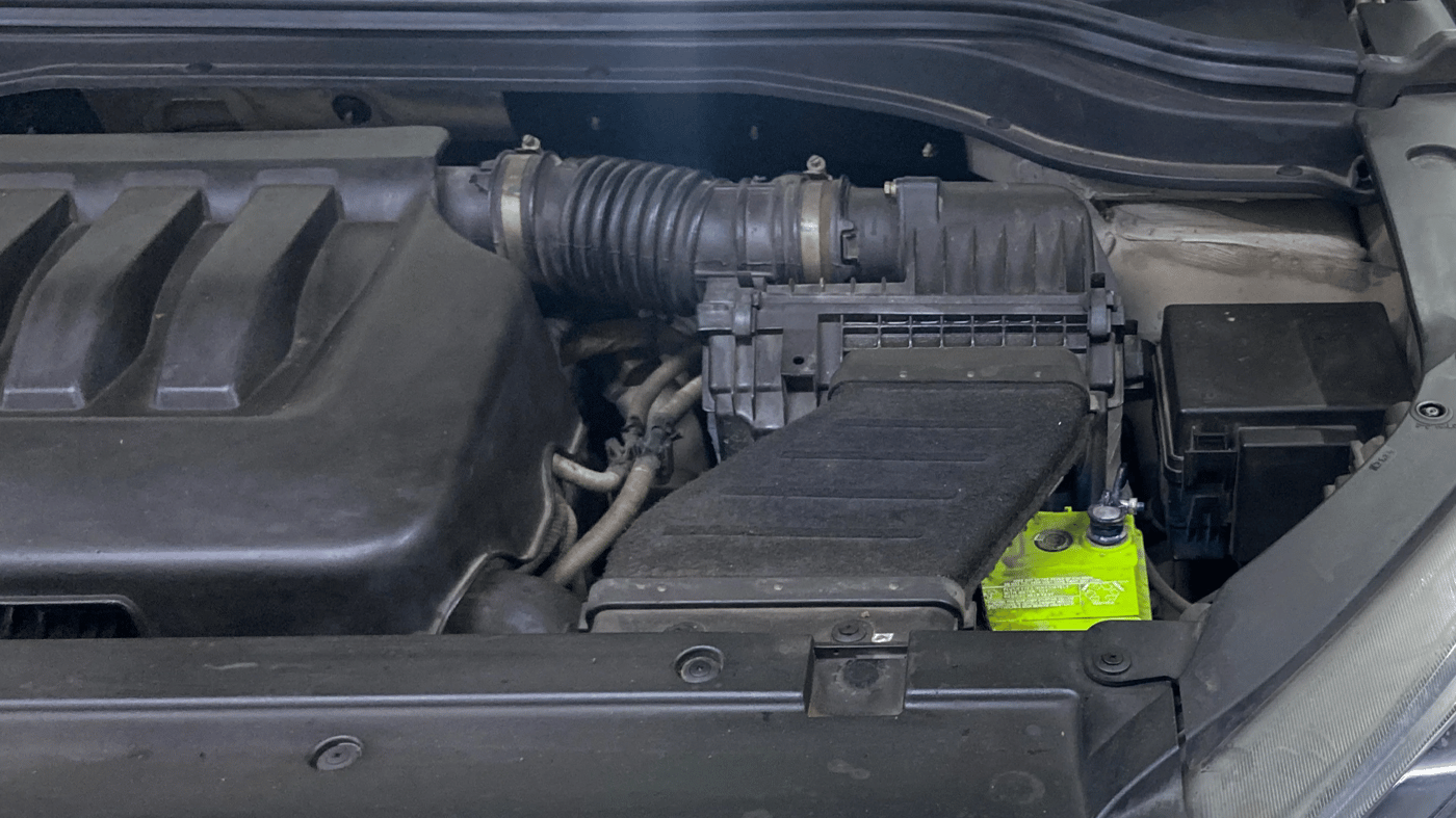 2021 Mahindra XUV700 AX 7 LUXURY P AT 7 STR, Petrol, Automatic, 59,906 km, Engine View - Left