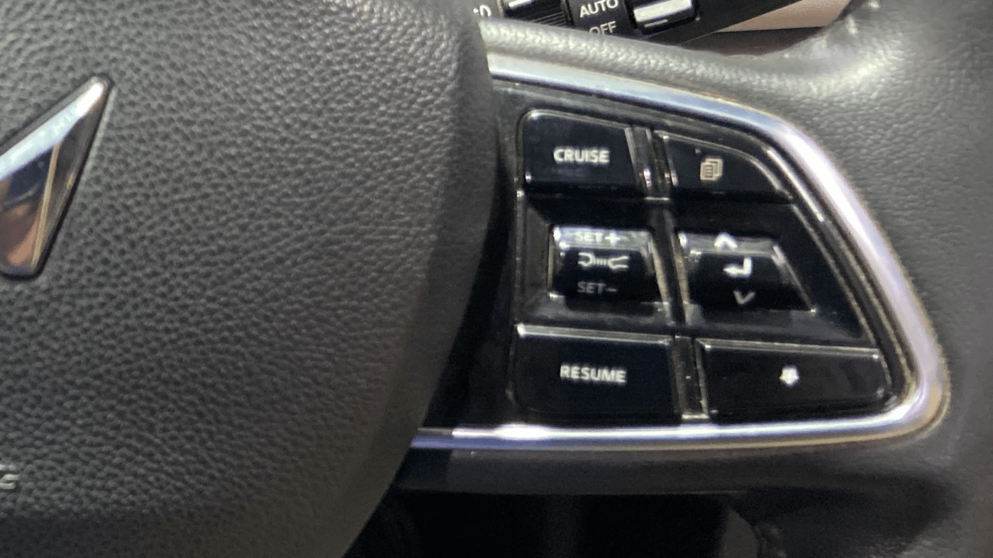 2021 Mahindra XUV700 AX 7 LUXURY P AT 7 STR, Petrol, Automatic, 59,906 km, Adaptive Cruise Control