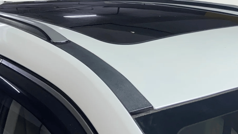 2021 Mahindra XUV700 AX 7 LUXURY P AT 7 STR, Petrol, Automatic, 59,906 km, Moonroof/ Sunroof