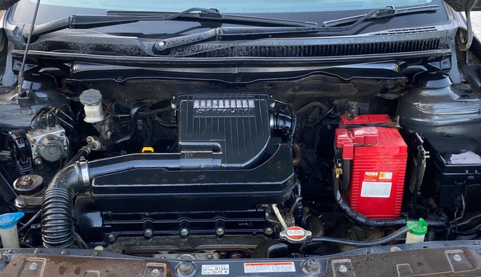 2016 Maruti Ciaz VXI+, Petrol, Manual, 1,06,270 km, Engine View