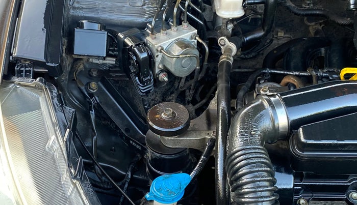 2016 Maruti Ciaz VXI+, Petrol, Manual, 1,06,270 km, Engine View - Right