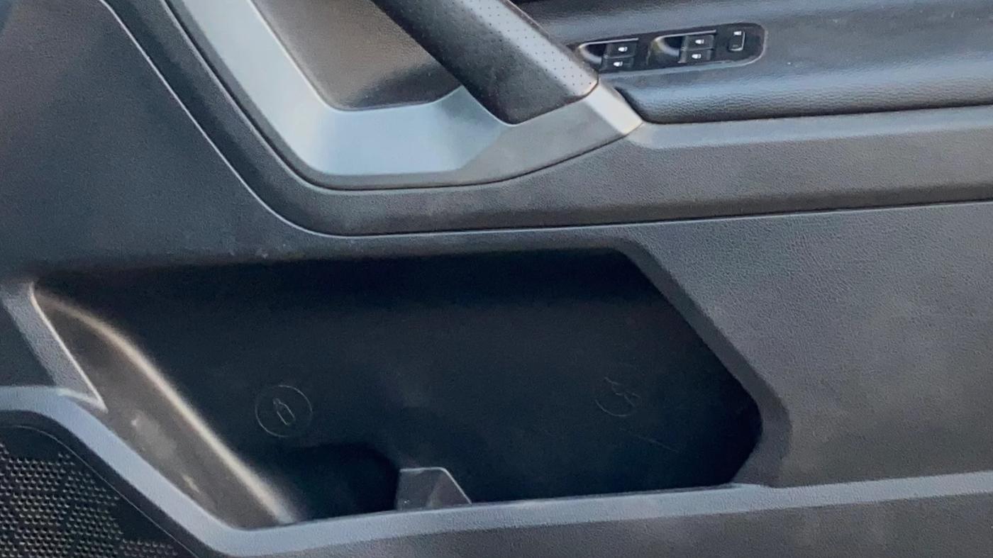 2021 Tata Harrier XZA PLUS 2.0L, Diesel, Automatic, 1,11,322 km, Driver Side Door Panels Control