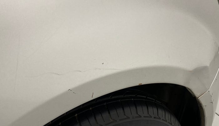 2011 Maruti Ritz VXI, Petrol, Manual, 84,623 km, Right fender - Minor scratches