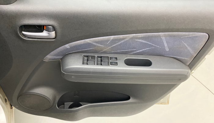 2011 Maruti Ritz VXI, Petrol, Manual, 84,623 km, Driver Side Door Panels Control
