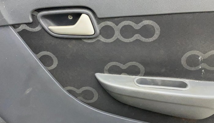 2015 Maruti Alto 800 LXI, Petrol, Manual, 61,598 km, Driver Side Door Panels Control