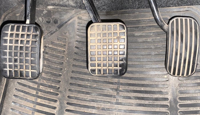 2016 Tata Tiago XZ PETROL, Petrol, Manual, 22,545 km, Pedals