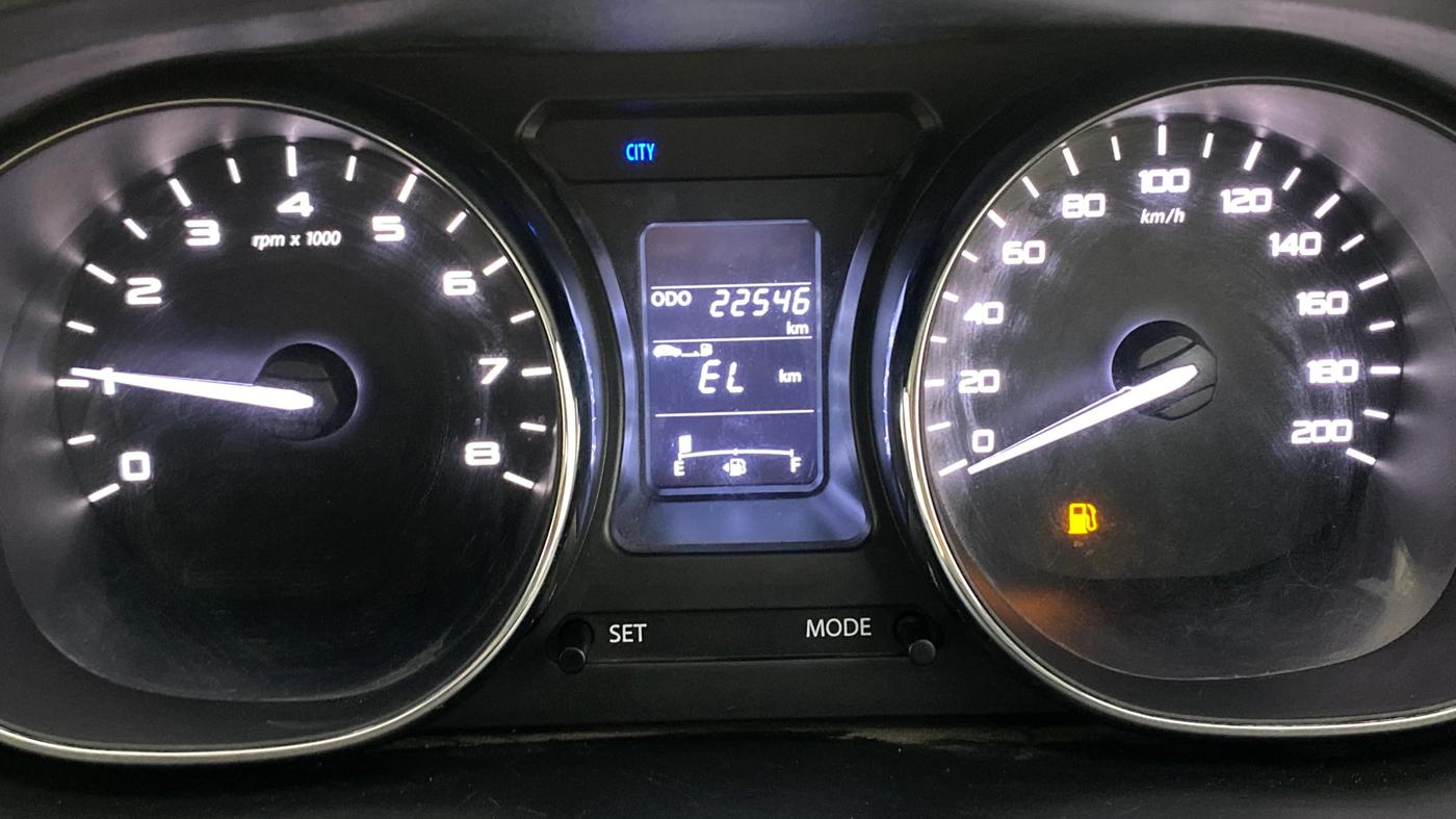 2016 Tata Tiago XZ PETROL, Petrol, Manual, 22,604 km, Odometer Image