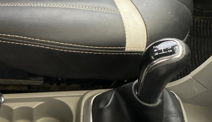 2016 Tata Tiago XZ PETROL, Petrol, Manual, 22,545 km, Gear Lever