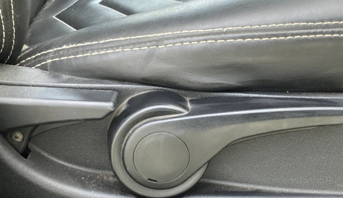 2016 Tata Tiago XZ PETROL, Petrol, Manual, 22,545 km, Driver Side Adjustment Panel