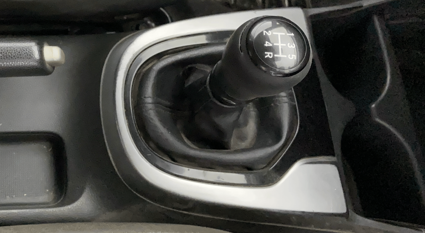 2018 Honda WR-V 1.2L I-VTEC VX MT, Petrol, Manual, 1,20,118 km, Gear Lever