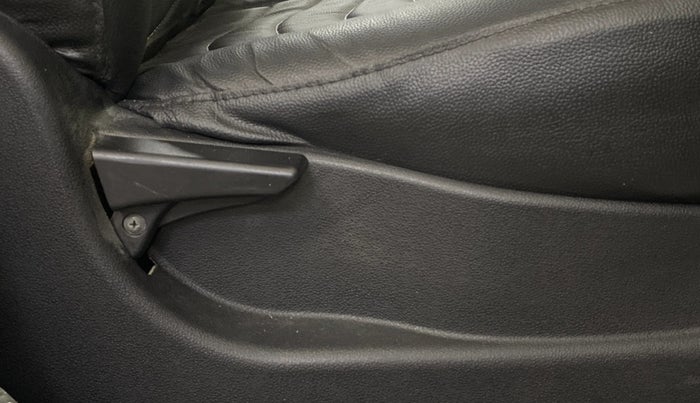 2018 Tata Tiago XT PETROL, CNG, Manual, 86,424 km, Driver Side Adjustment Panel