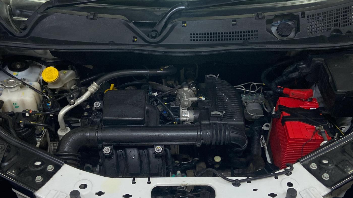 2023 Nissan MAGNITE XE, Petrol, Manual, 24,763 km, Engine View