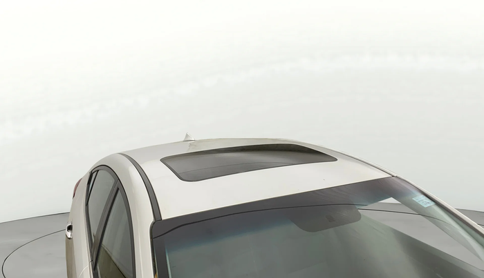 2018 Hyundai New Elantra 1.6 SX (O) AT DIESEL, Diesel, Automatic, 81,971 km, Moonroof/ Sunroof