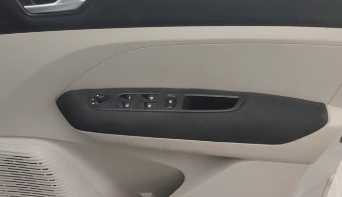 2021 Renault TRIBER RXZ AMT, Petrol, Automatic, 39,816 km, Driver Side Door Panels Control