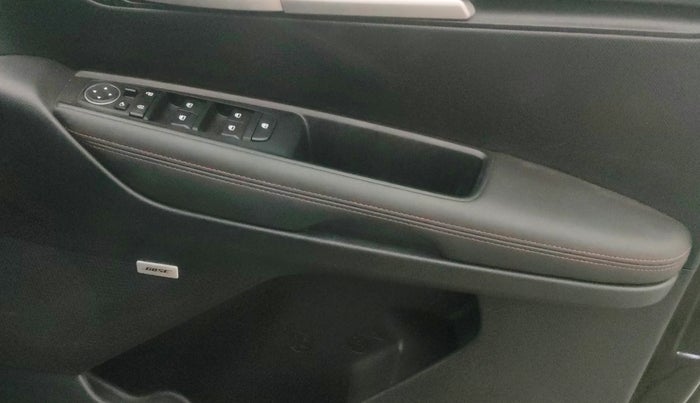 2022 KIA SONET GTX PLUS 1.5 AT, Diesel, Automatic, 67,849 km, Driver Side Door Panels Control