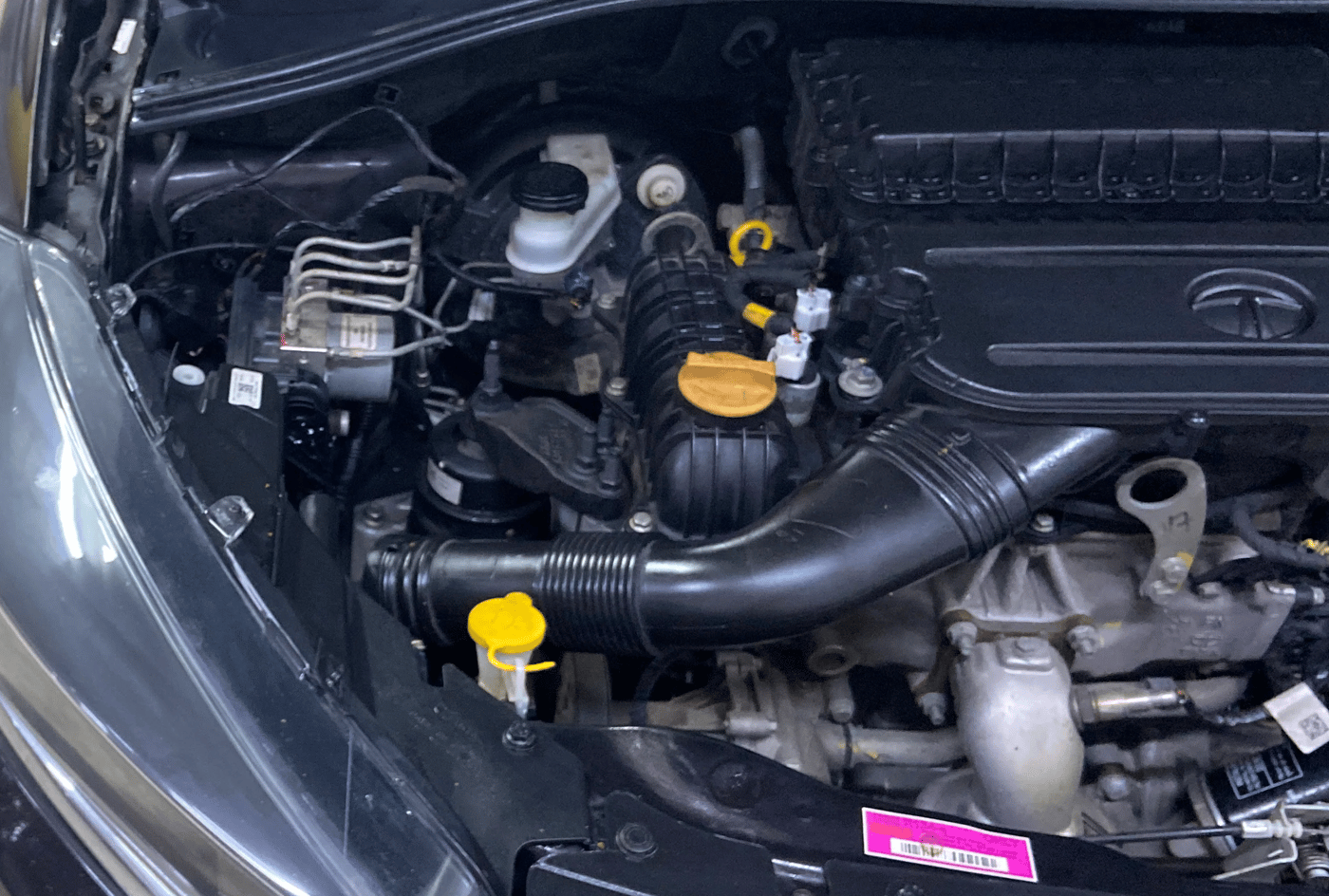 2023 Tata Tiago XT CNG, CNG, Manual, 52,481 km, Engine View - Right