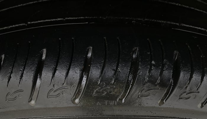 2023 Hyundai VENUE SX (O) 1.0 TURBO DCT, Petrol, Automatic, 11,876 km, Left Front Tyre Tread